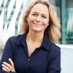 Billede af Jane Frederikke Land, der er ordstyrer på konferencen Frivillige Fødevareanprisninger. Læs et interview om grøn markedsføring.